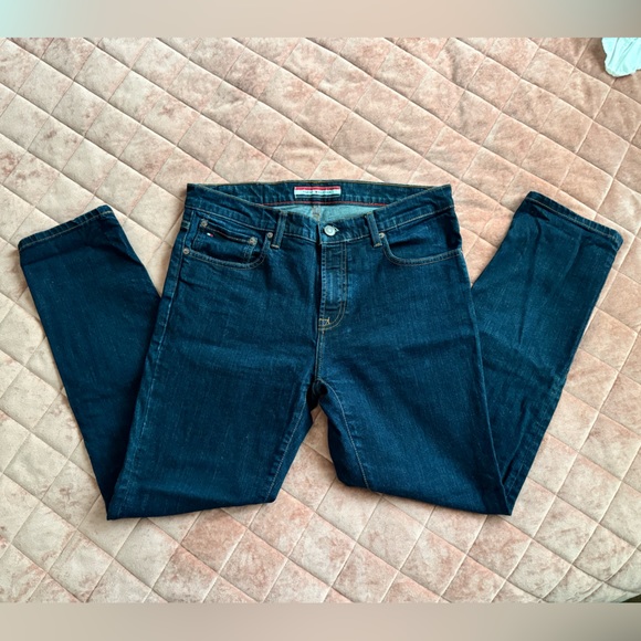 Tommy Hilfiger Jeans - Picture 2 of 3